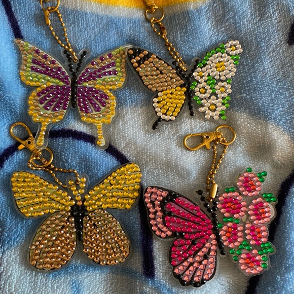 Hand made diamond art butterfly keychains - Picture 1 of 1